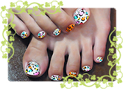 ヒョウ柄フットネイル