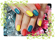 ビビットなマットネイル