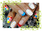カラフルドットネイル