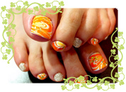 ペールトーンフットネイル